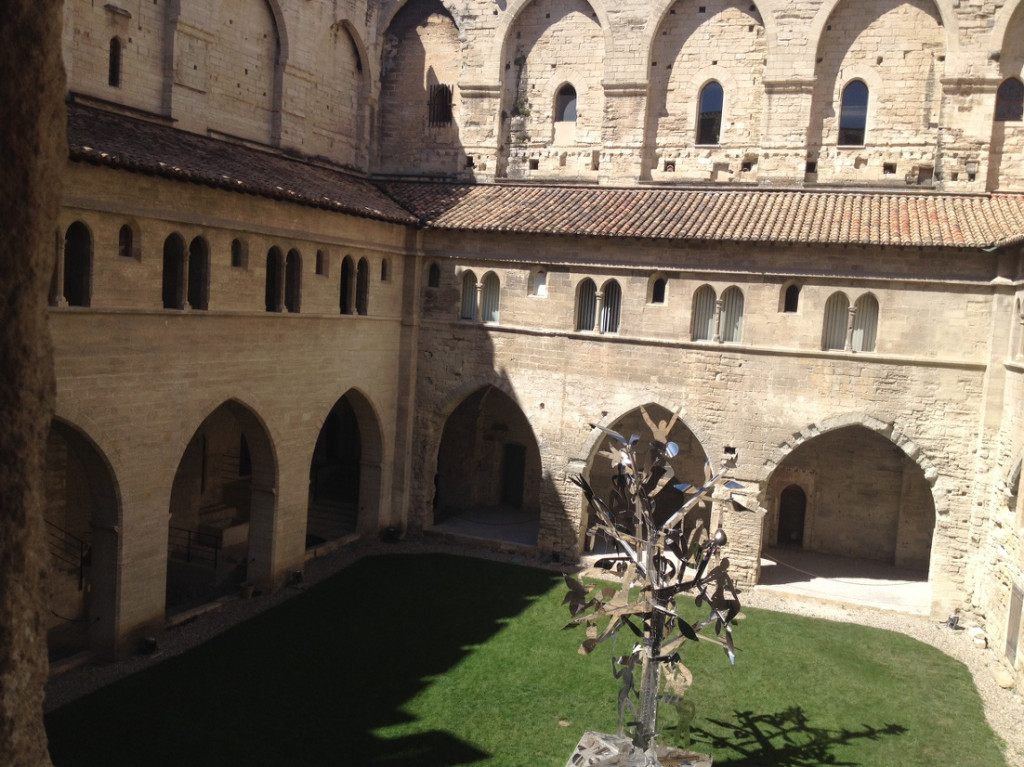 There are modern art installations in castles sometimes. I think this can be a cool idea but I hate this sculpture. It interrupts my ability to think of the pope walking through this courtyard wearing an enormous hat.